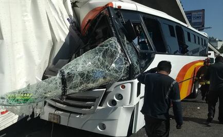Permanecen hospitalizados 7 heridos tras accidente en autopista México-Querétaro