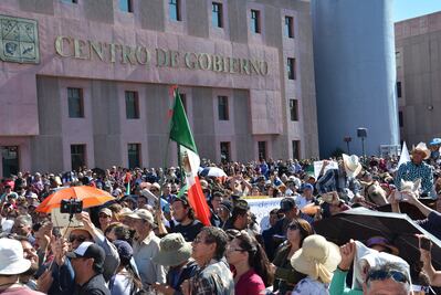 Marchan más de 50 mil contra gasolinazo en Sonora