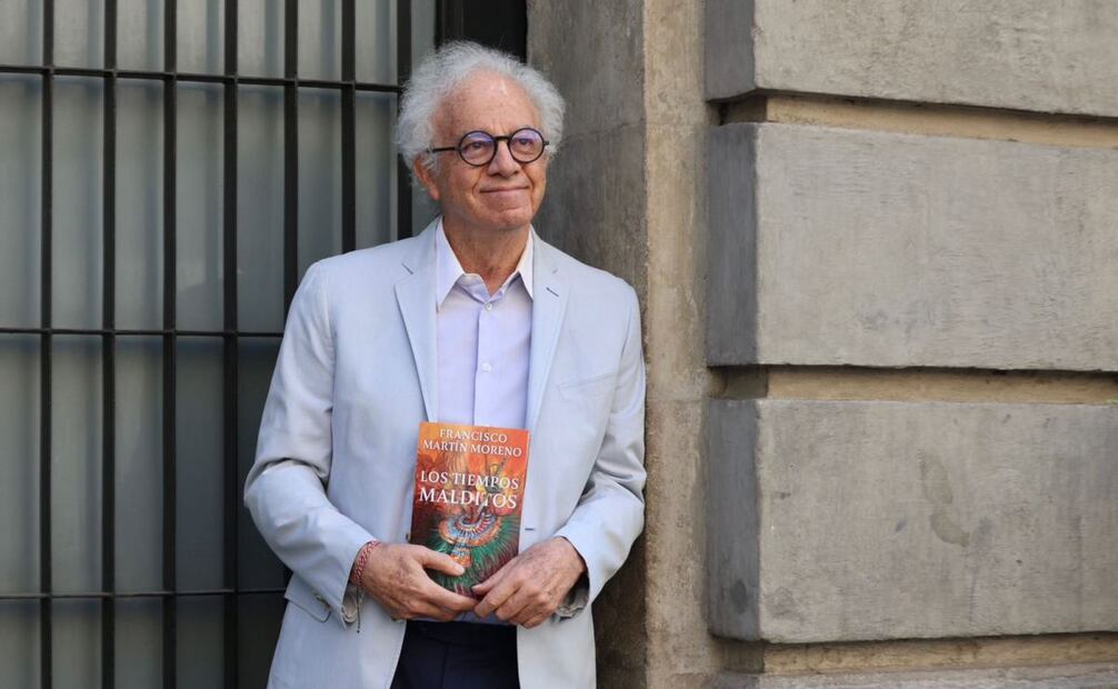 Entrevista con el escritor Francisco Martín Moreno a propósito de su nueva novela histórica titulada “Los tiempos malditos” (18/11/25). Foto: Berenice Fregoso/ EL UNIVERSAL