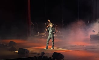 En el Auditorio Nacional, Reyli canta las de la época de Elefante, sus clásicos y anuncia boda 