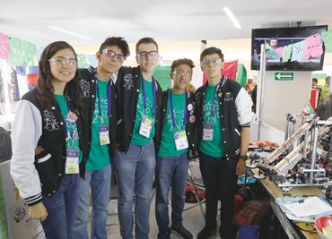 Equipo de México luce en el "First Global Challenge"