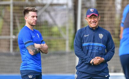 Nacho Ambriz debuta con sólido triunfo en el futbol español