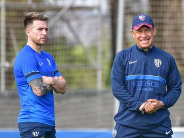 Nacho Ambriz debuta con sólido triunfo en el futbol español