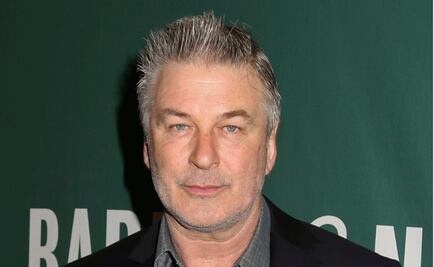 Alec Baldwin, de pleito con editorial