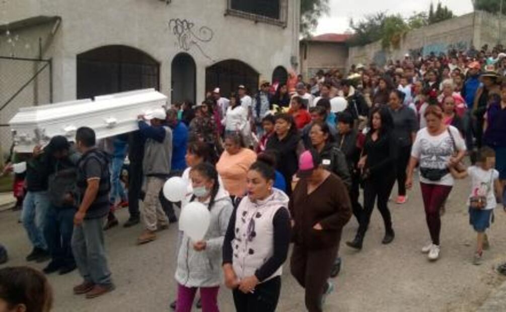 Amigos y familiares dan último adiós a Valeria, la niña asesinada en Edomex