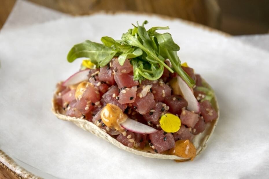 Cómo hacer tostadas de atún estilo Acapulco