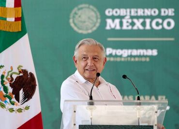 Pese a veda por consulta, AMLO llama a juzgar a expresidentes por privatizar la educación