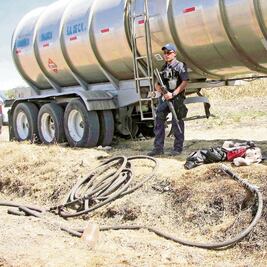 Juez multa a general acusado de huachicoleo