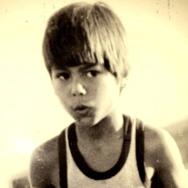 Así lucía Julio Iglesias Jr. de niño: no vas a poder con la ternura
