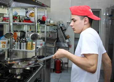 La denuncia al escenario: Talks sobre abusos laborales en la cocina
