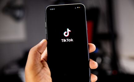 TikTok: Mujer contó que una amiga se metió a su cuarto en un momento privado de pareja