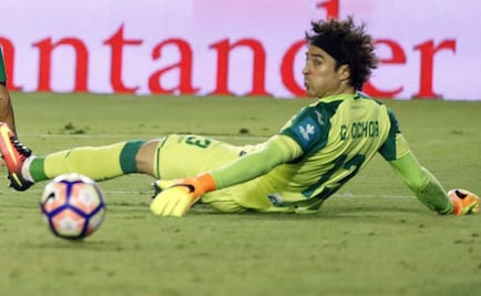 El lado débil de Memo Ochoa