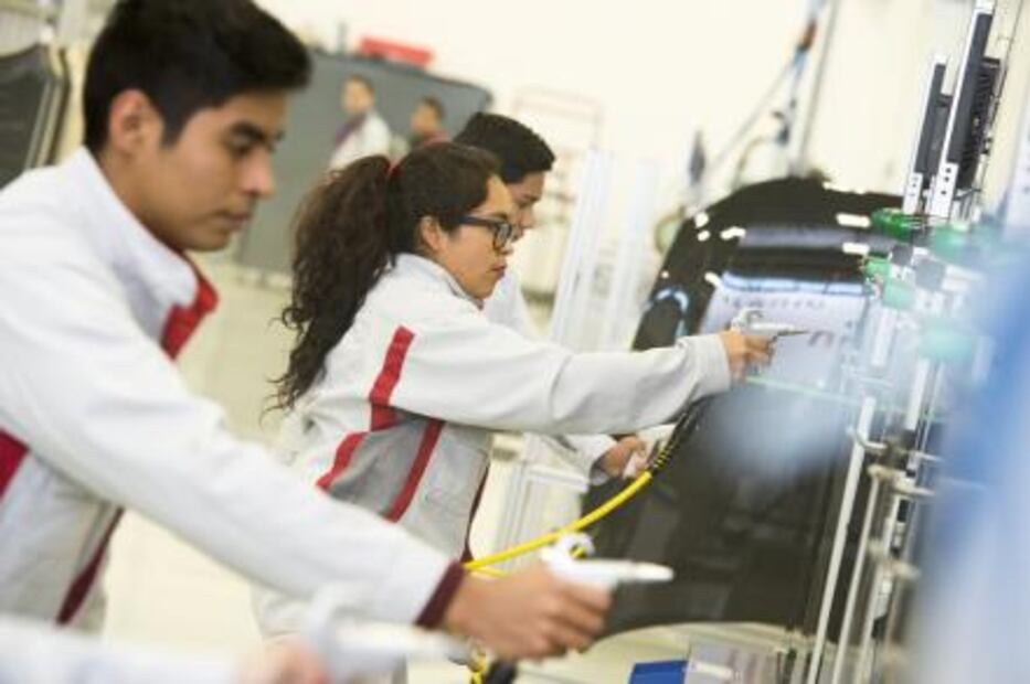 Audi y la UNESCO, trabajan para apoyar el desempleo en jóvenes