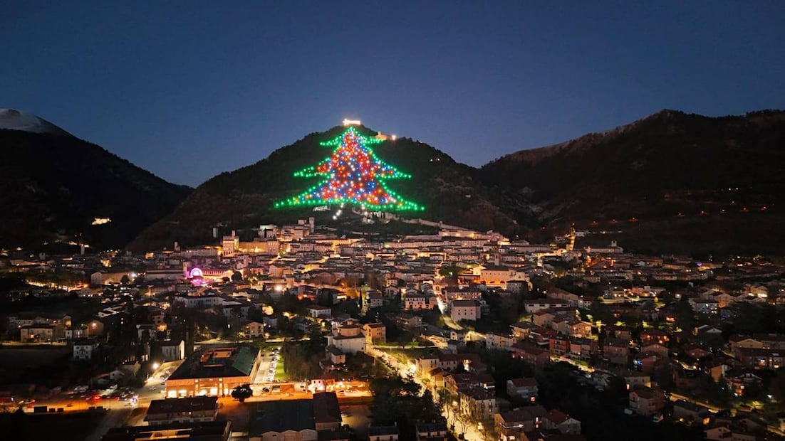 Foto: Albero di Natale Più Grande de Mondo