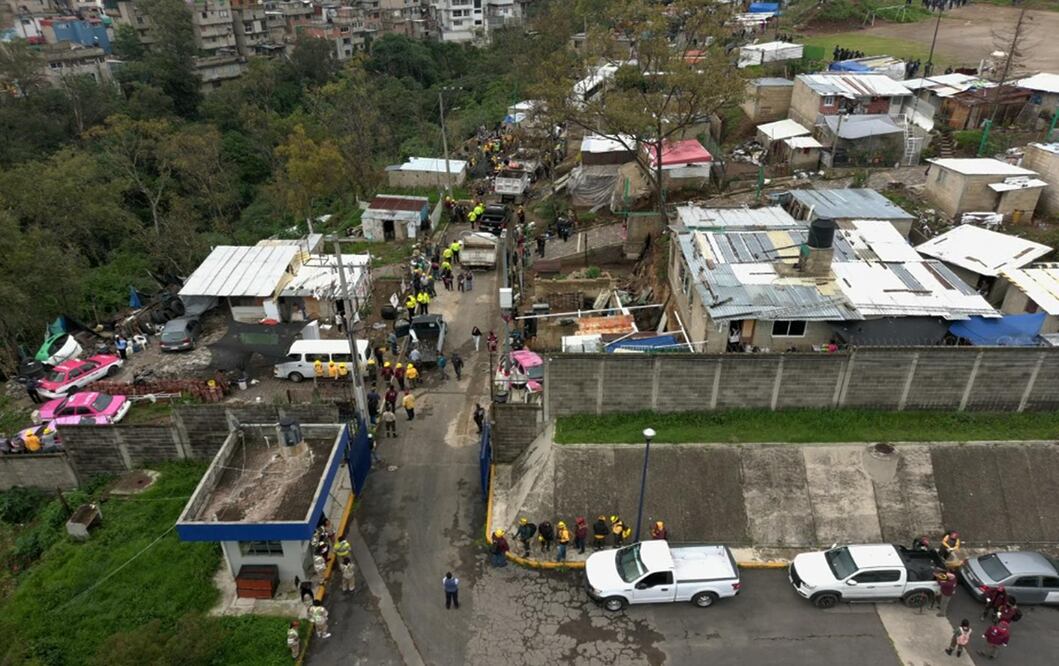 Autoridades de la CDMX recuperaron 2,425.5 m² del Área de Valor Ambiental Barranca Becerra Tepecuache, tras un proceso de diálogo y notificación a las personas ocupantes. Foto: especial