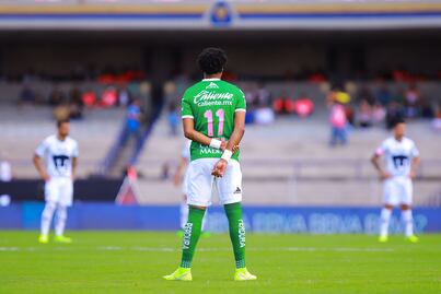 Afición aplaude solidaridad de Pumas y León hacia Veracruz