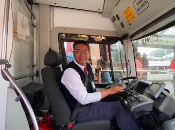 “¡Buenos días, bienvenidos!”: Metrobús dedica VIDEO con Las Golondrinas a operador jubilado que siempre saludaba a usuarios