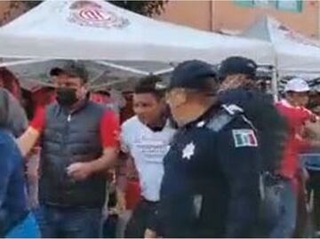 Violencia previo al Toluca vs Cruz Azul en el Nemesio Díez