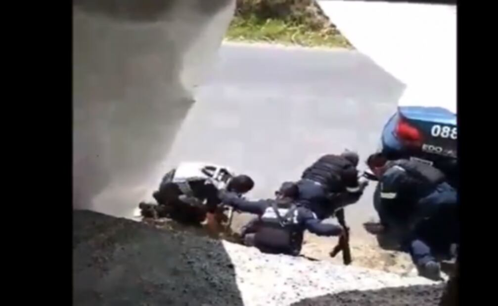 Caen "El Chamarras" y "El Chango", ligados a emboscada donde murieron 13 policías en Coatepec Harinas