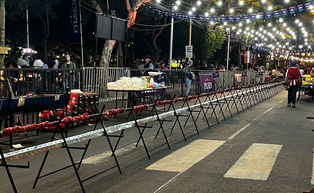 Paraguay superó la marca de 233,67 metros que ostentaba el "asadito" de Turquía. Foto: Foto: @ingecucharita