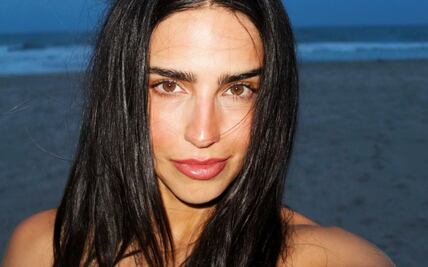 Bárbara de Regil exhibe abusos de compañía telefónica; buscaba cobrarle casi 50 mil pesos