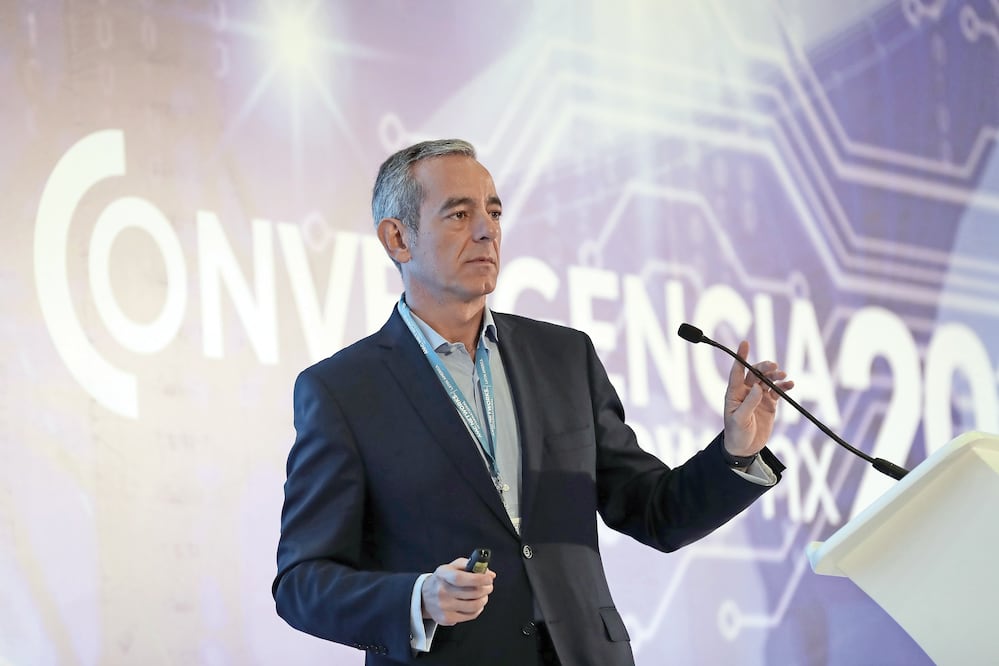 José Ignacio del Barrio, director de Desarrollo y Ventas de Altán, dijo que la Red Compartida nace de un modelo de compartición de infraestructura (ALEJANDRO ACOSTA. EL UNIVERSAL)