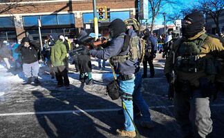 Hombre asesinado por ICE en Minneapolis tenía permiso para portar armas, afirma la policía; era residente de la ciudad