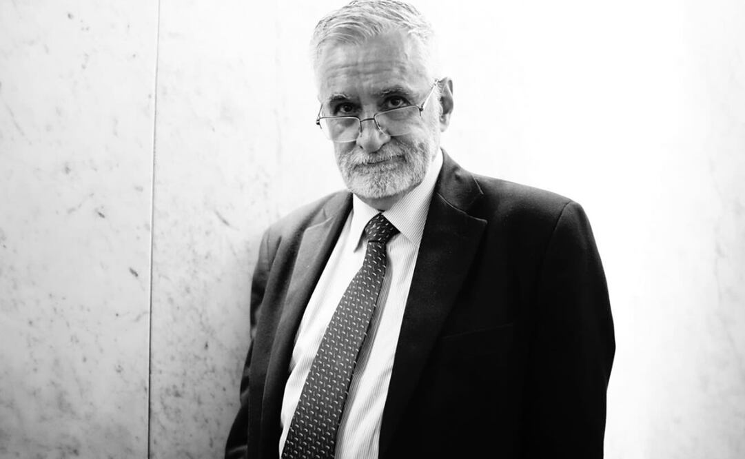 Muere Victor Jiménez, quien era arquitecto, editor y presidente de la Fundación Juan Rulfo. Foto: Instagram oficial.