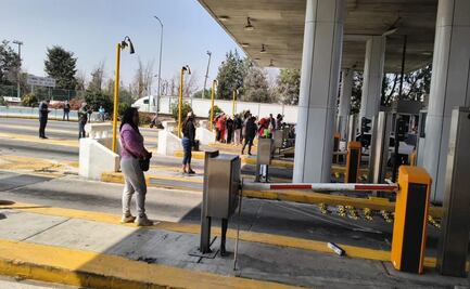 Protesta en caseta de Chalco por explosión en gasera; vecinos exigen reubicación tras daños