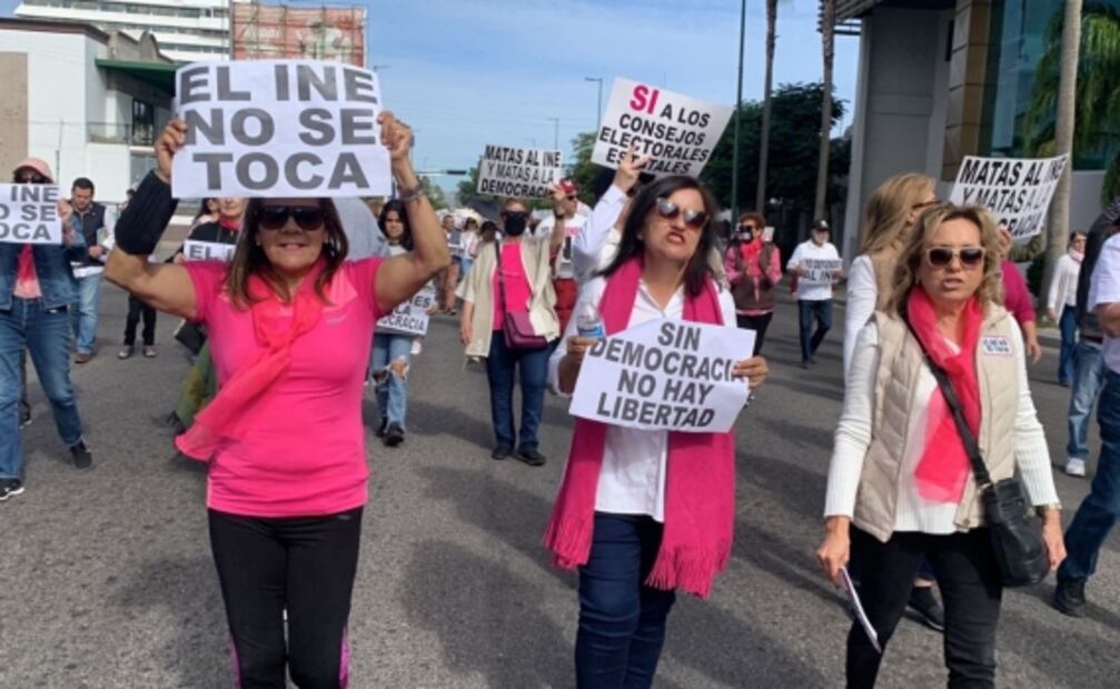 Así se lleva a cabo la Marcha en Defensa del INE en varios estados del país