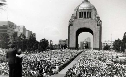 El piloto enamorado que voló bajo el Monumento a la Revolución 