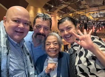 Eugenia y los revoltosos, por Lázaro Azar