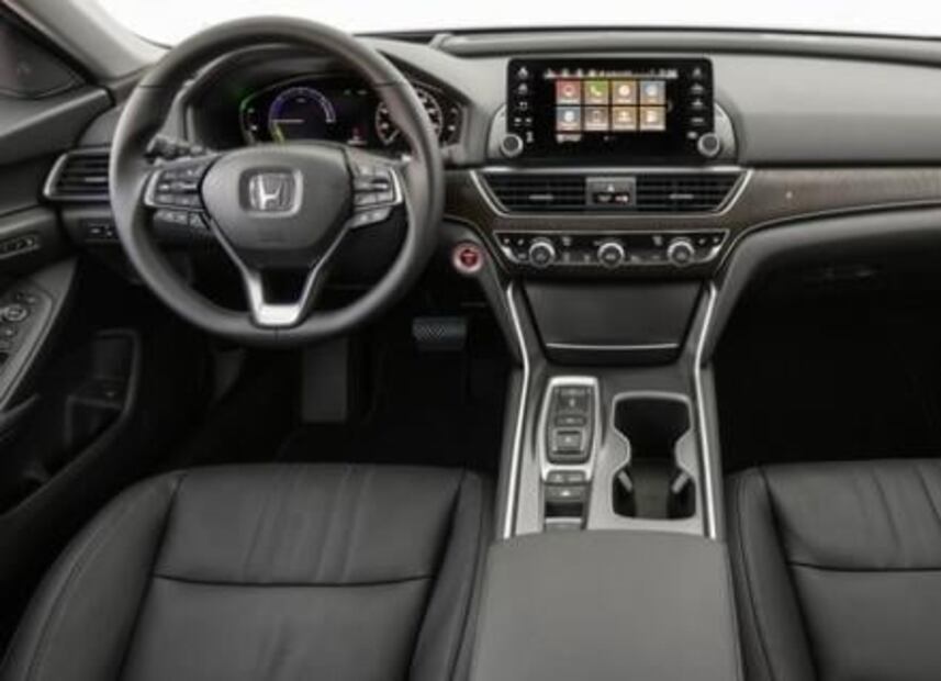 Altima 2019 vs. Accord 2018: duelo de sedanes medianos  