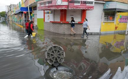 Inundación en Nezahualcóyotl deja un hombre sin vida; aparentemente se quedó dormido