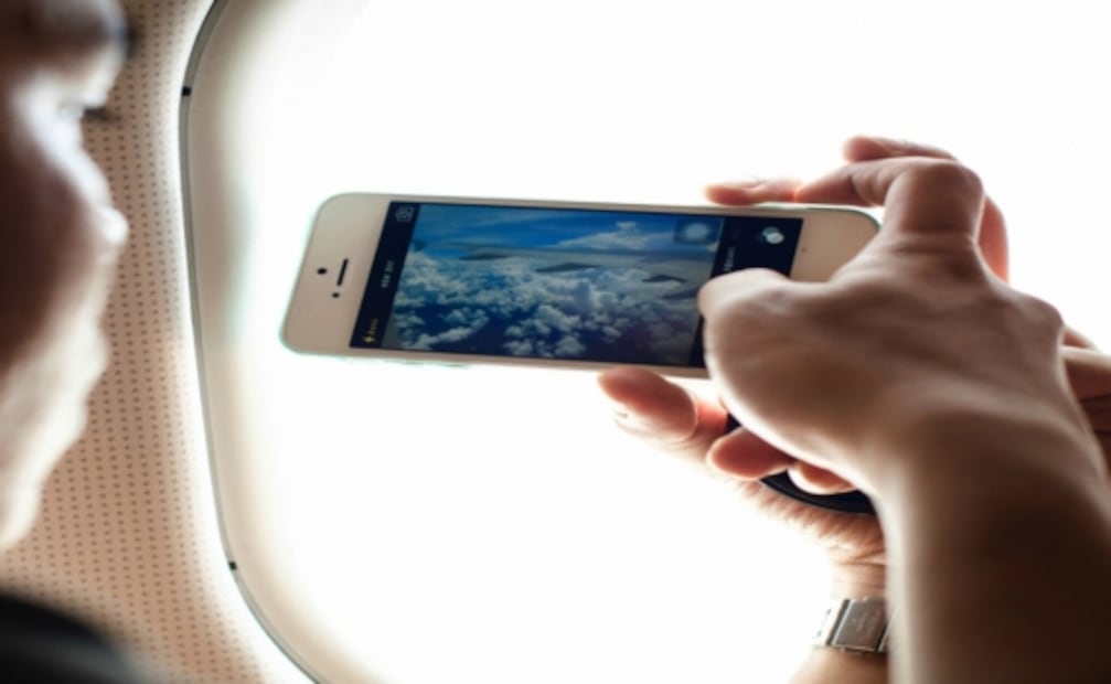 ¿Por qué debes usar protector solar cuando viajas en coche?
