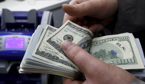 Peso recupera terreno: Precio del dólar abre a la baja en 18.34 pesos al mayoreo este martes