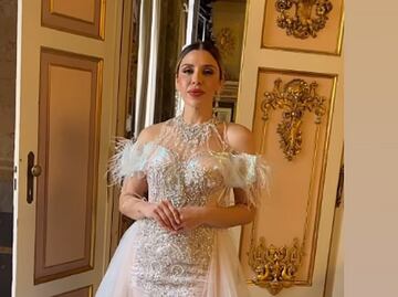 Emma Coronel se luce como modelo en la Fashion Week de Milán