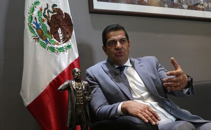 Instala Segob mesa de negociación con sindicato de electricistas