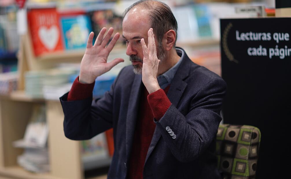 El escritor mexicano Juan Villoro. Foto: EFE/ Sáshenka Gutiérrez.