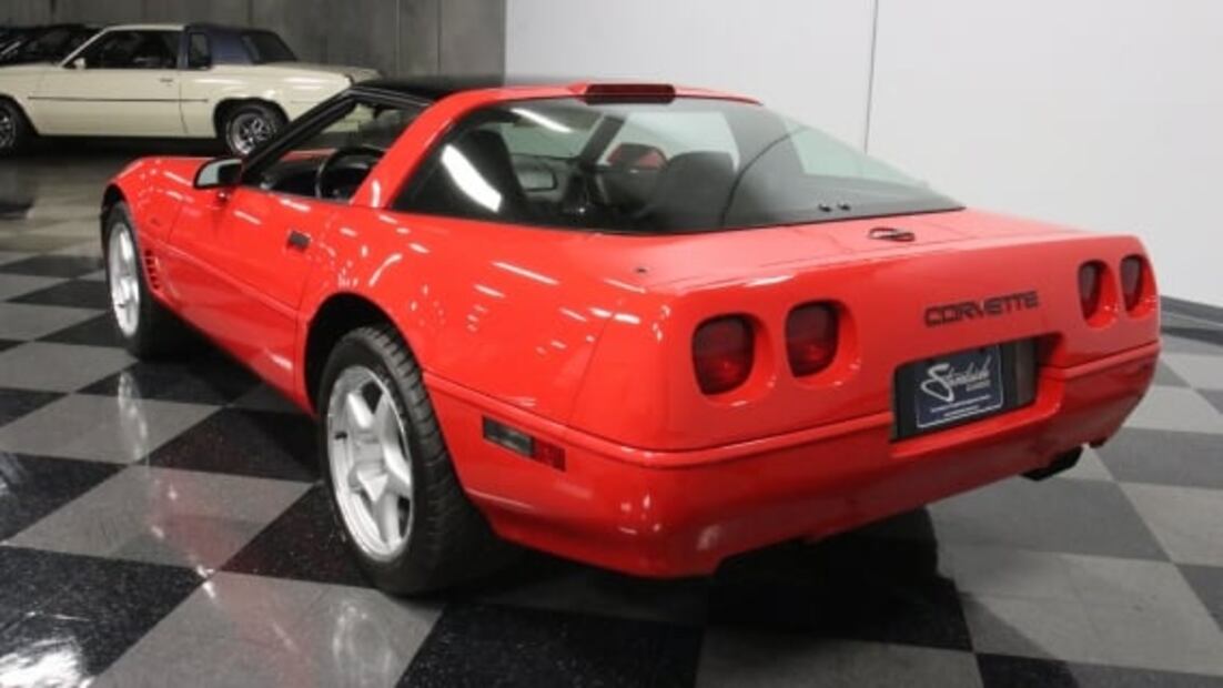 El Corvette ZR1 de 1995 con sólo 43 kilómetros, que cuesta lo mismo que un C8