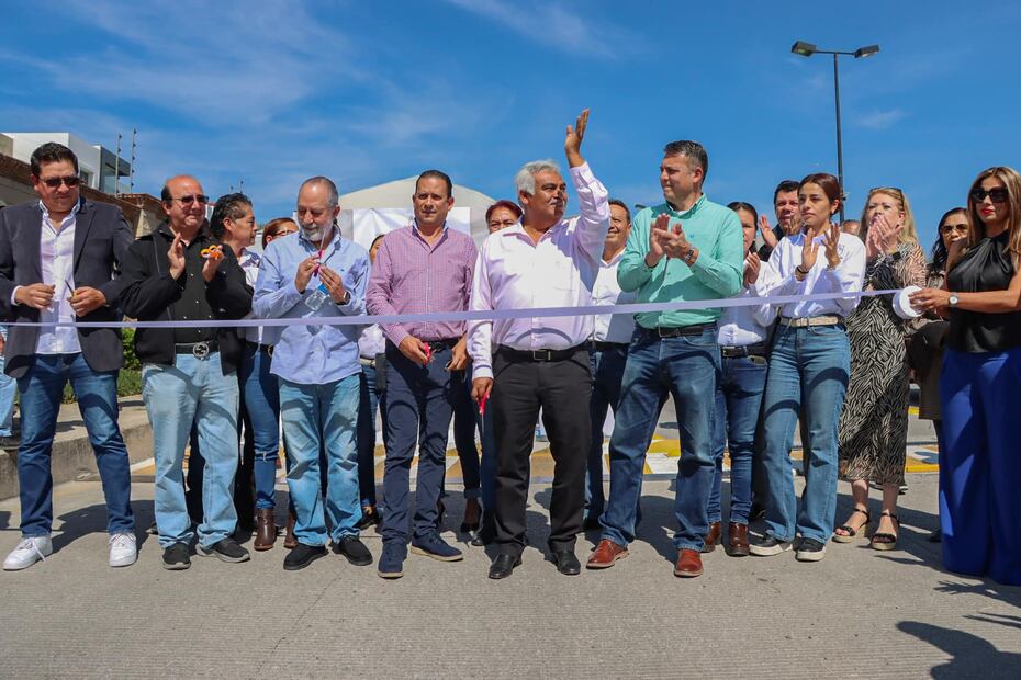 Inauguración del primer tope inteligente en Puebla. Foto: Facebook Gobierno de Ocoyucan