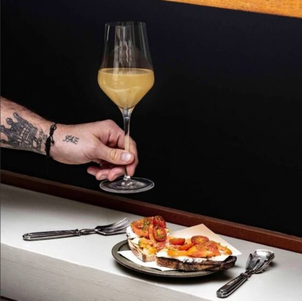 Wine bars para brindar con vinos extraordinarios