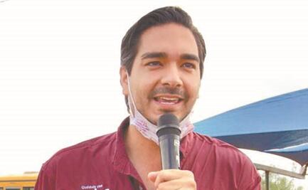 Como pavo real, alcaldesa por heredar cargo a su pequeño