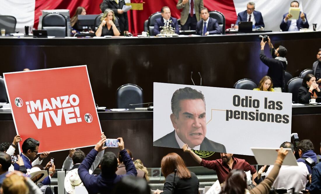 Los diputados de diferentes partidos plantean reasignar recursos para favorecer a rubros de
educación, medio ambiente, agricultura, infraestructura y ciencia. Foto: Carlos Mejía / EL UNIVERSAL