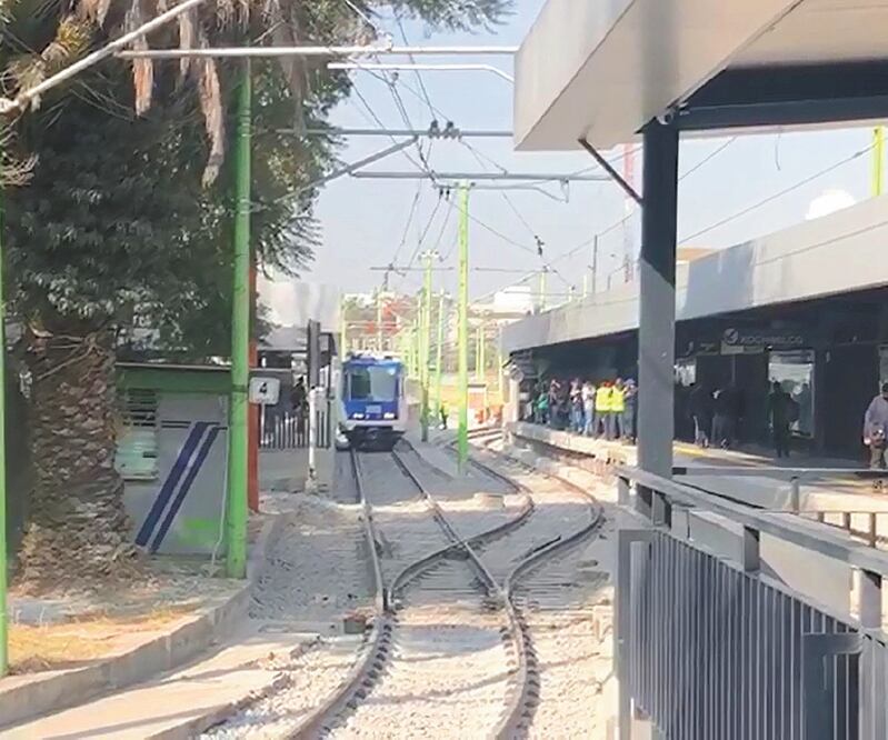 Durante un recorrido, EL UNIVERSAL recabó testimonios de usuarios que se quejaron porque el servicio no es más rápido que antes de su rehabilitación, por lo que muchos se sintieron desilusionados. Foto: TOMADA DE VIDEO