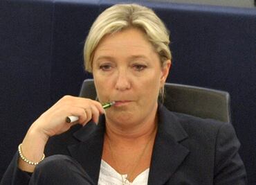 Acusan a Le Pen de copiar fragmentos del discurso de Fillon