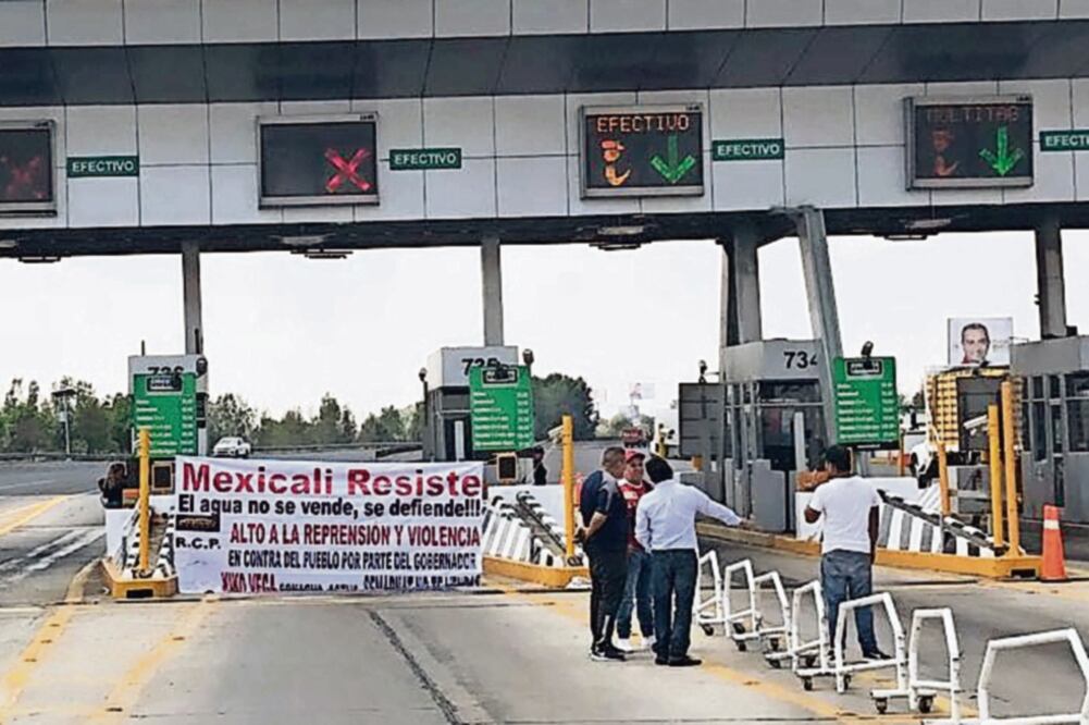 Molestia. La toma de la caseta duró más de 60 minutos. Los manifestantes advirtieron que si no se soluciona el desabasto de agua continuarán con sus protestas 