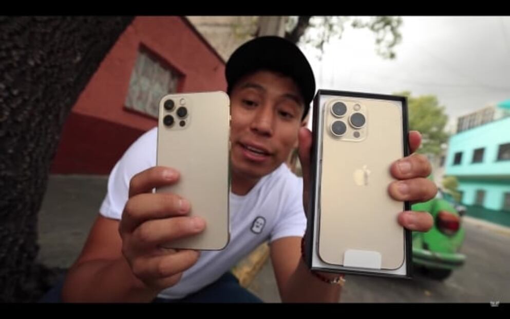 Youtuber compró iPhone 13 para presumir cómo se come un elote