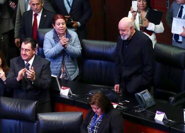 José Antonio Álvarez Lima pide licencia al Senado para irse a Canal 11
