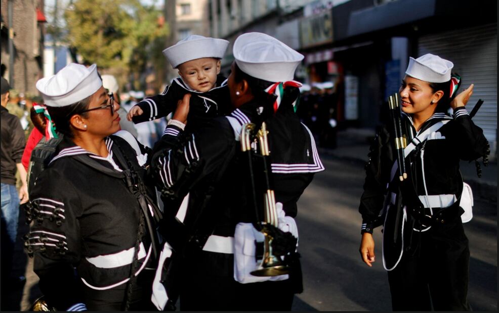 Aspectos previos del Desfile cívico militar por el 215 aniversario de la Independencia de México, el martes 16 de septiembre de 2025. Foto: Diego Simón / EL UNIVERSAL.